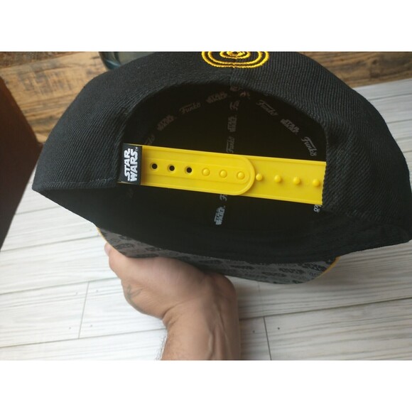 Star Wars Exclusive Smuggler's Bounty  Programmed For Etiquette Snapback Cap - Picture 9 of 11